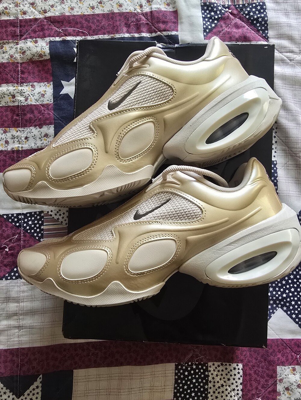 Nike Air Max Muse dessert sand brand new